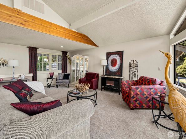 37422 40th Avenue S, Auburn WA 98001