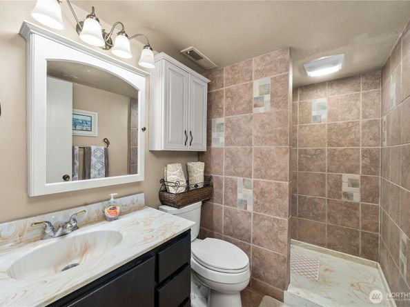 37422 40th Avenue S, Auburn WA 98001