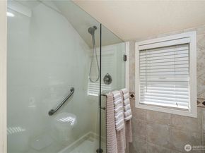 37422 40th Avenue S, Auburn WA 98001