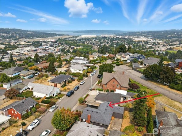 600 Grant Avenue S, Renton WA 98057