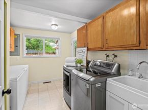 12817 NE 144th Way, Kirkland WA 98034
