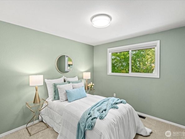 12817 NE 144th Way, Kirkland WA 98034