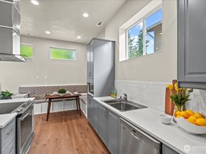 12817 NE 144th Way, Kirkland WA 98034