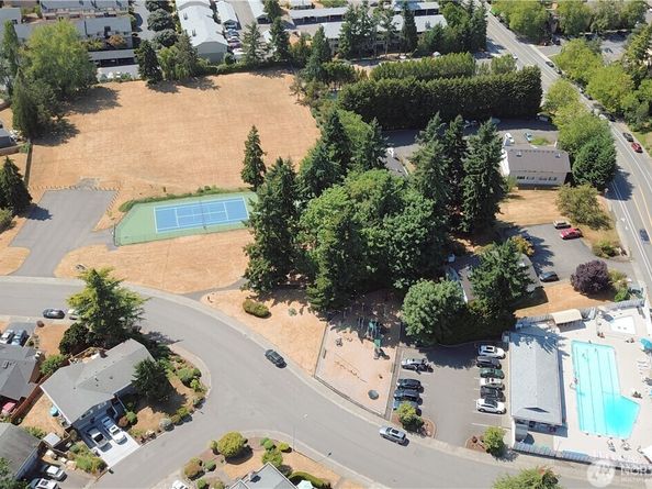 12817 NE 144th Way, Kirkland WA 98034