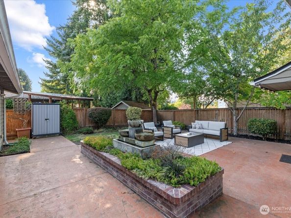 12817 NE 144th Way, Kirkland WA 98034