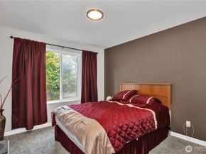 5502 NE 10th Street, Renton WA 98059