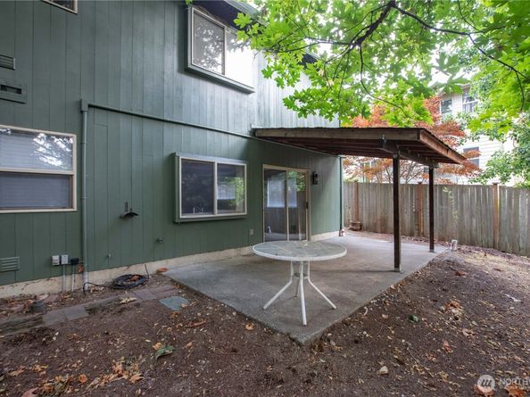 5502 NE 10th Street, Renton WA 98059