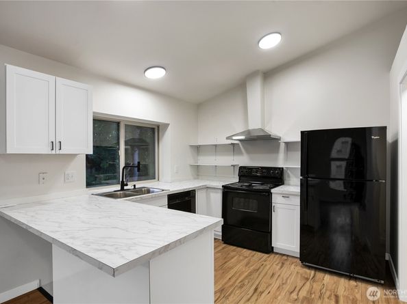 5502 NE 10th Street, Renton WA 98059
