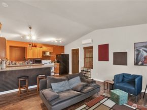 5502 NE 10th Street, Renton WA 98059