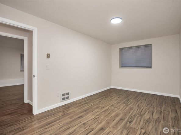 5502 NE 10th Street, Renton WA 98059