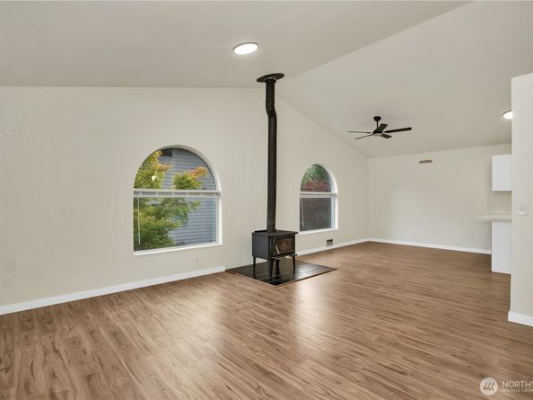 5502 NE 10th Street, Renton WA 98059