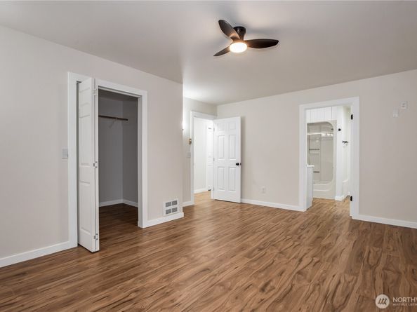 5502 NE 10th Street, Renton WA 98059