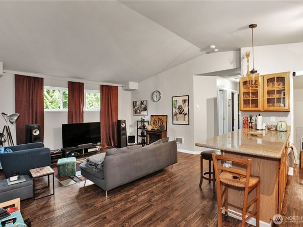5502 NE 10th Street, Renton WA 98059