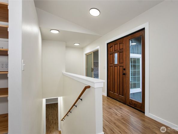 5502 NE 10th Street, Renton WA 98059