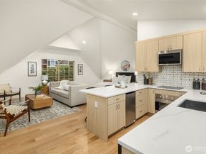 5222 W Mercer Way, Mercer Island WA 98040