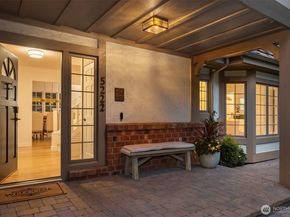 5222 W Mercer Way, Mercer Island WA 98040
