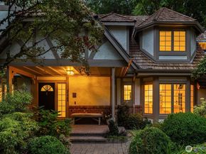 5222 W Mercer Way, Mercer Island WA 98040