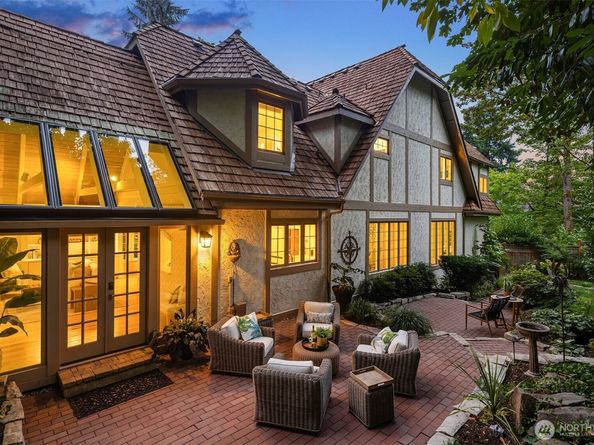5222 W Mercer Way, Mercer Island WA 98040