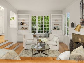 5222 W Mercer Way, Mercer Island WA 98040