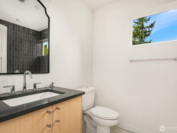 2028 NE 123rd Street, Seattle WA 98125