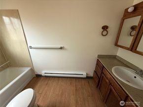 14835 42nd Avenue S, Tukwila WA 98168