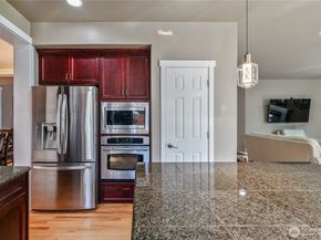 12925 SE 216th Place, Kent WA 98031