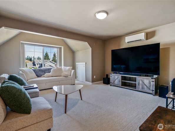 12925 SE 216th Place, Kent WA 98031
