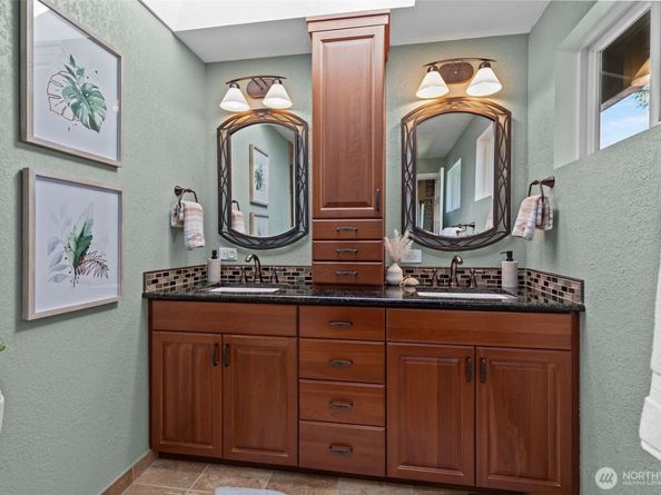 18722 64th Lane NE, Kenmore WA 98028