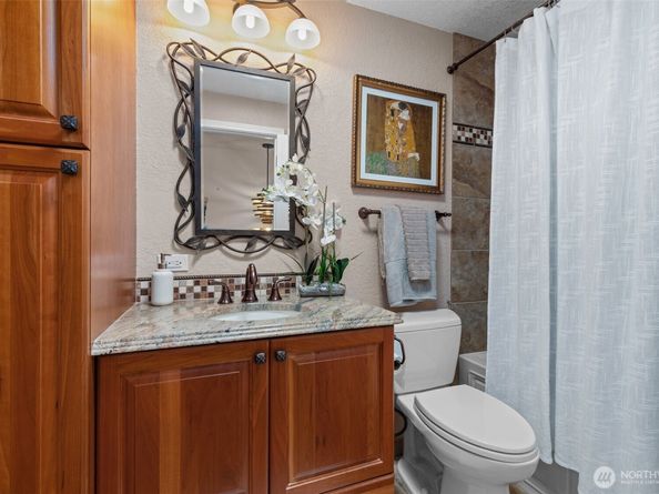 18722 64th Lane NE, Kenmore WA 98028