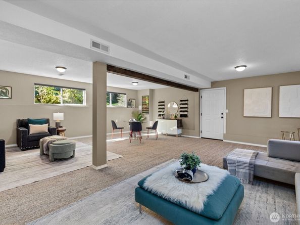 18722 64th Lane NE, Kenmore WA 98028