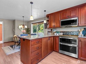 18722 64th Lane NE, Kenmore WA 98028