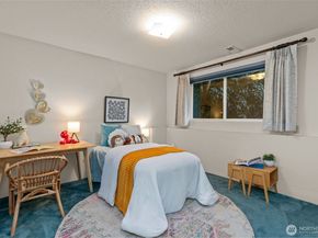 18722 64th Lane NE, Kenmore WA 98028