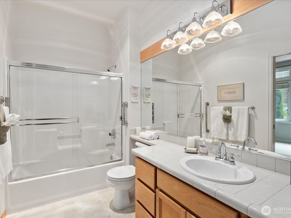11536 W Oakmont Drive, Mukilteo WA 98275