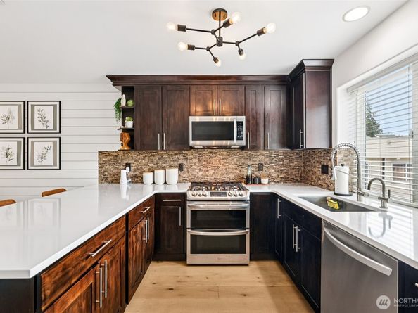 8127 212th Street SW 4, Edmonds WA 98026