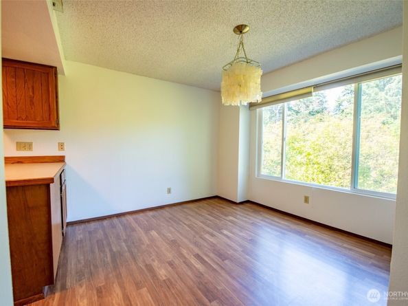 17417 Ashworth Avenue N 303, Shoreline WA 98133