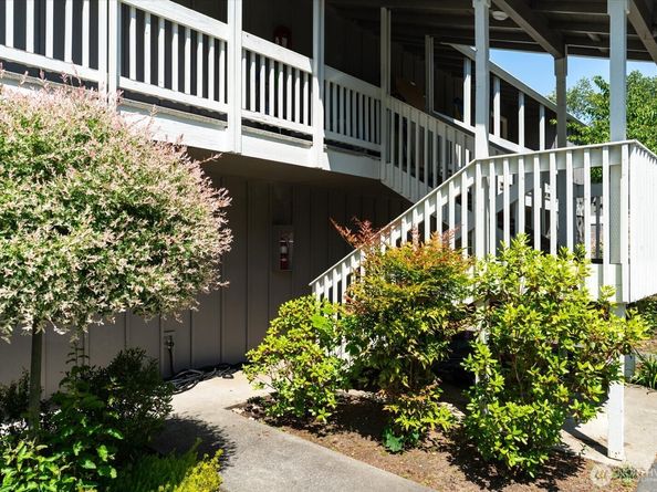 5029 84th Street SW 109, Mukilteo WA 98275