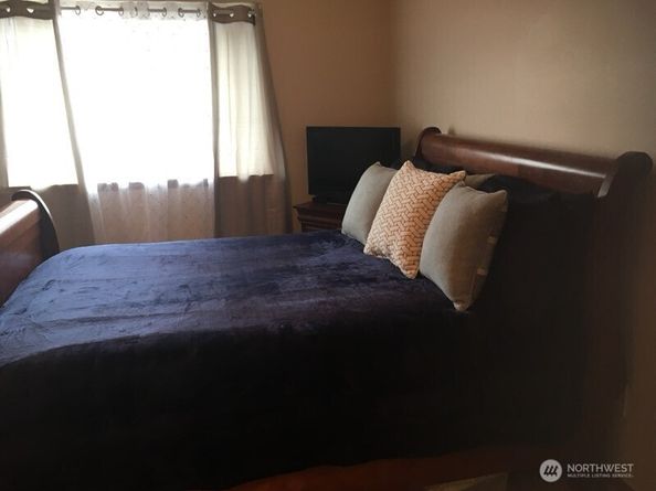 4532 Abalone Street, Bremerton WA 98310