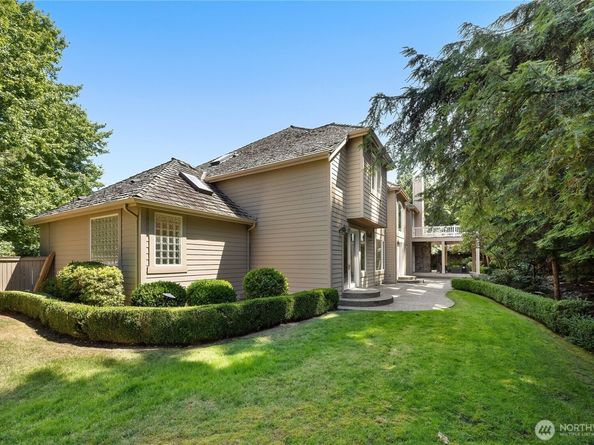13851 NE 1st Place, Bellevue WA 98005