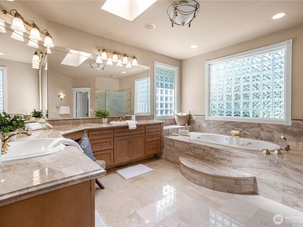13851 NE 1st Place, Bellevue WA 98005
