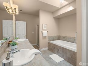 13851 NE 1st Place, Bellevue WA 98005