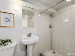 340 NE 53rd Street, Seattle WA 98105