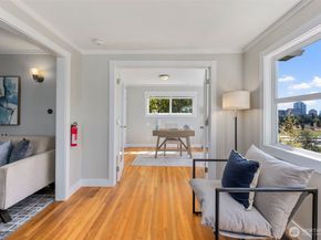 340 NE 53rd Street, Seattle WA 98105