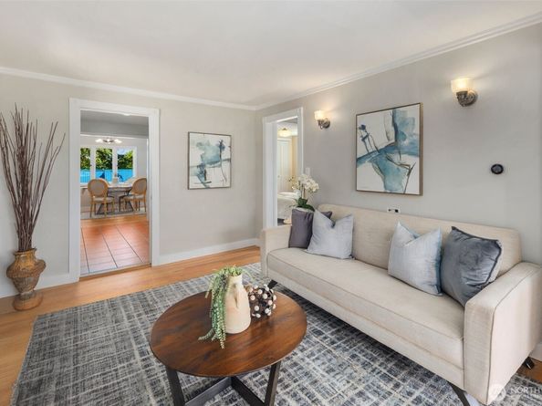 340 NE 53rd Street, Seattle WA 98105