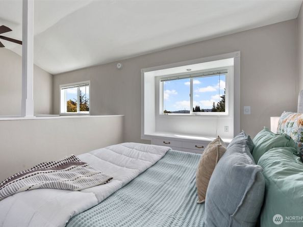 340 NE 53rd Street, Seattle WA 98105