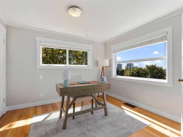340 NE 53rd Street, Seattle WA 98105