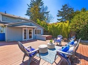 340 NE 53rd Street, Seattle WA 98105