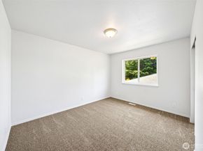 3726 S 251st Place, Kent WA 98032