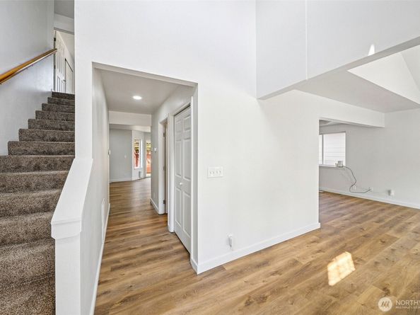 3726 S 251st Place, Kent WA 98032