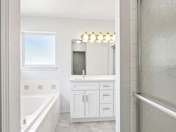 3726 S 251st Place, Kent WA 98032
