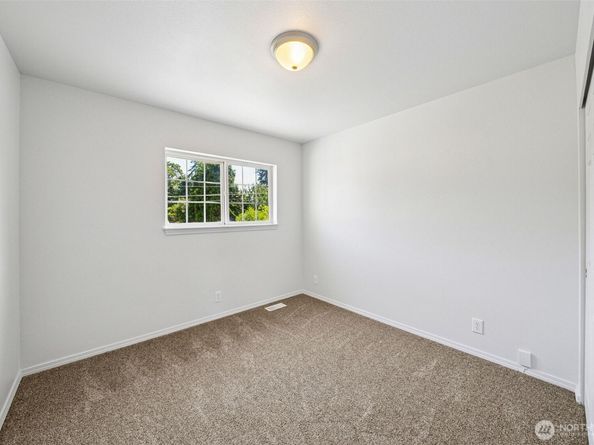 3726 S 251st Place, Kent WA 98032